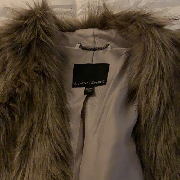 Banana Republic Vest - Picture 2 of 2